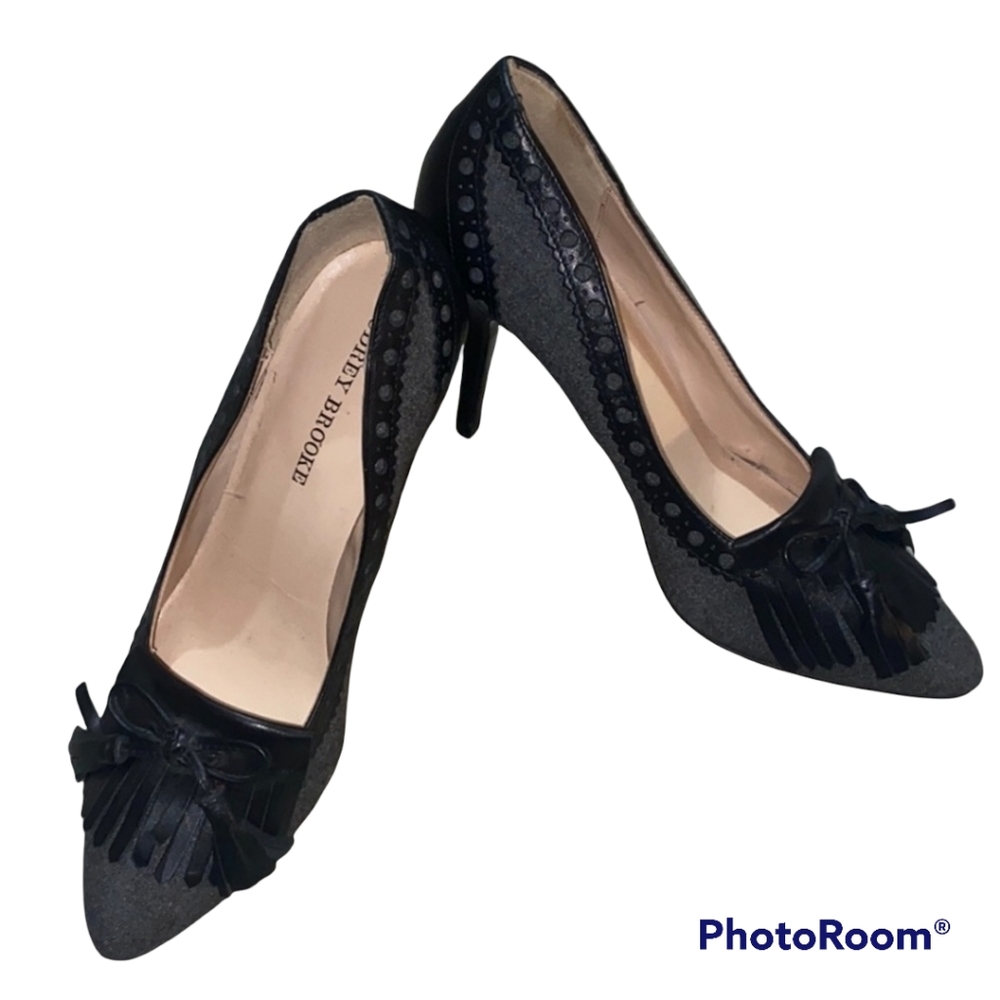 Audrey Brooke Gray Black Tassle Bow Heels sz 8.5